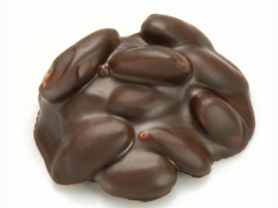 Whole almonds with dark chocolate [17208]