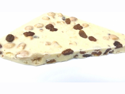 Block  white chocolate with hazelnuts & raisins [17215]
