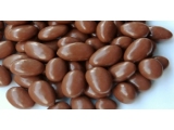 Dragee Almond covered with milk chocolate